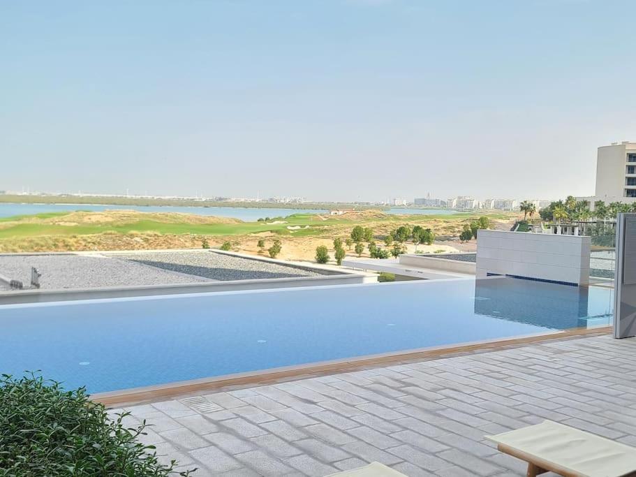 Luxury Apartment In Yas Island Abu Dhabi Exterior photo
